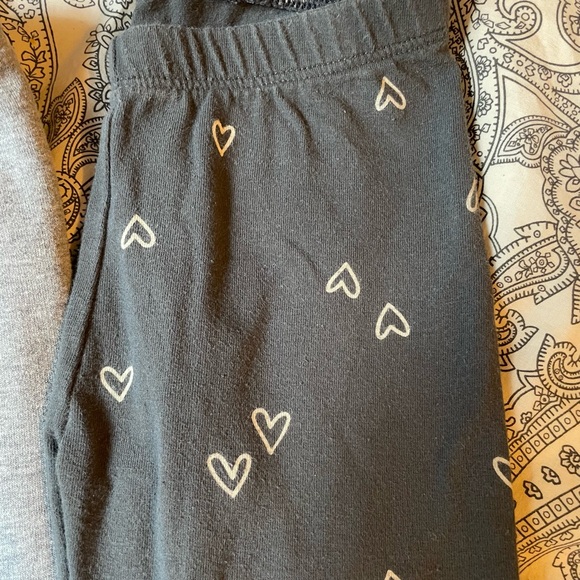 3/$12 Kids Leggings Set - Black, Gray, Multicolor Hearts - Picture 4 of 7